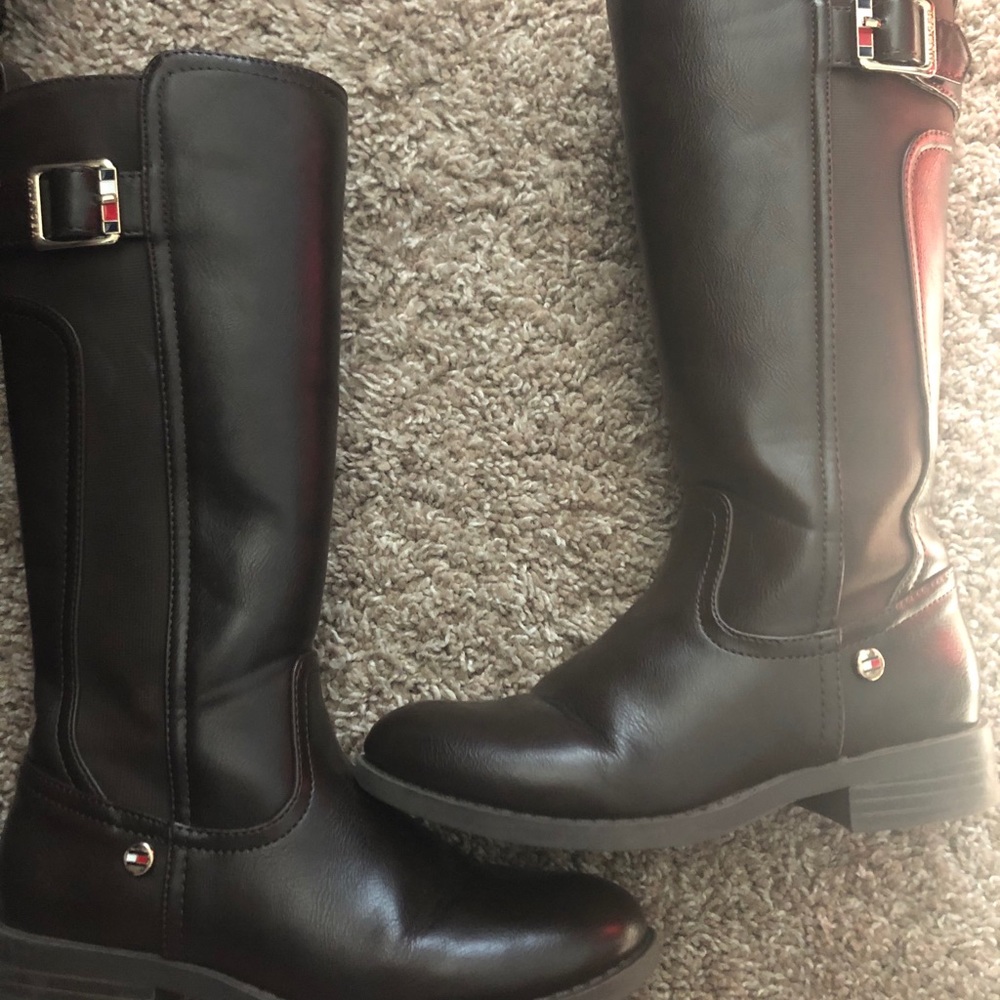 Tommy Hilfiger dark brown boots
